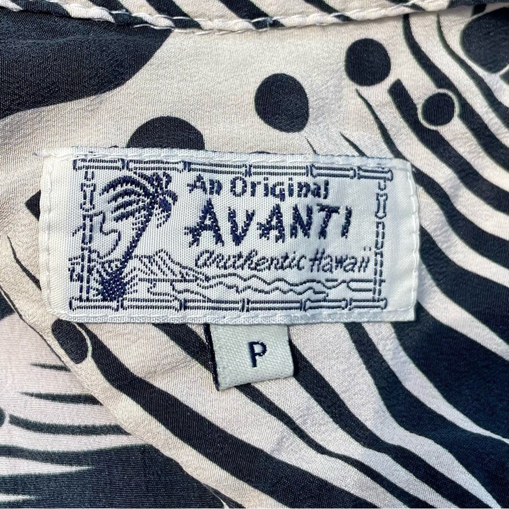 Vintage Avanti 100% Silk Black Cream Aqua Surfer Print Button Up Shirt Small - Picture 3 of 10